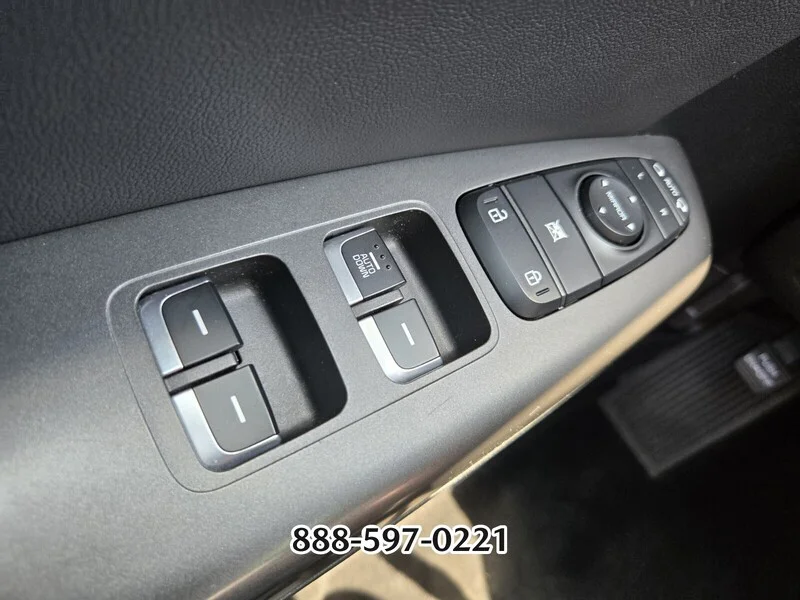 Used 2020 Black Cherry Pearl KIA S image 33