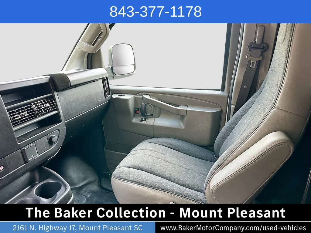 Used 2023 Summit White GMC Work Van image 21