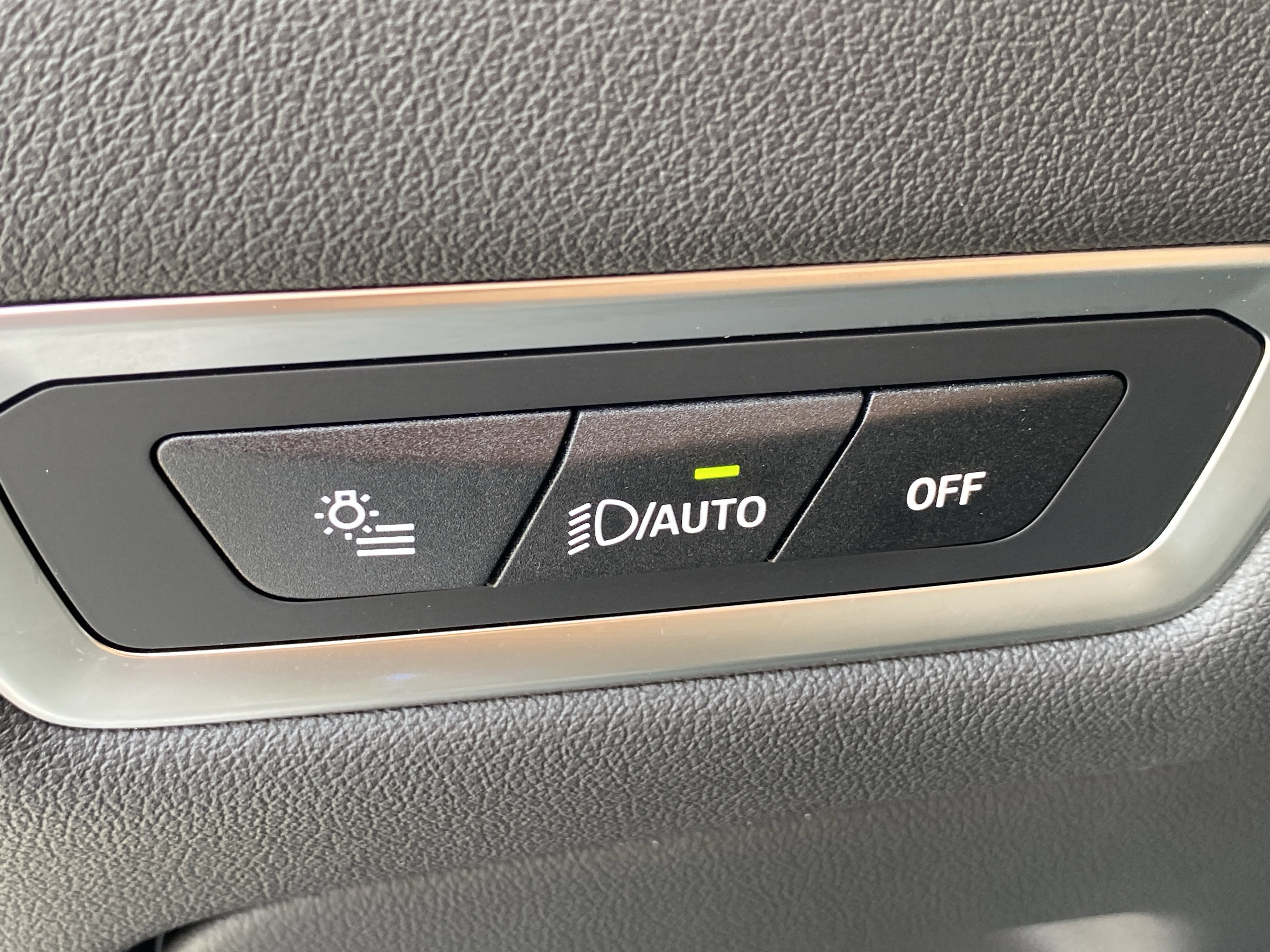 Certified Used 2026 Skyscraper Gray Metallic BMW xDrive40i image 24