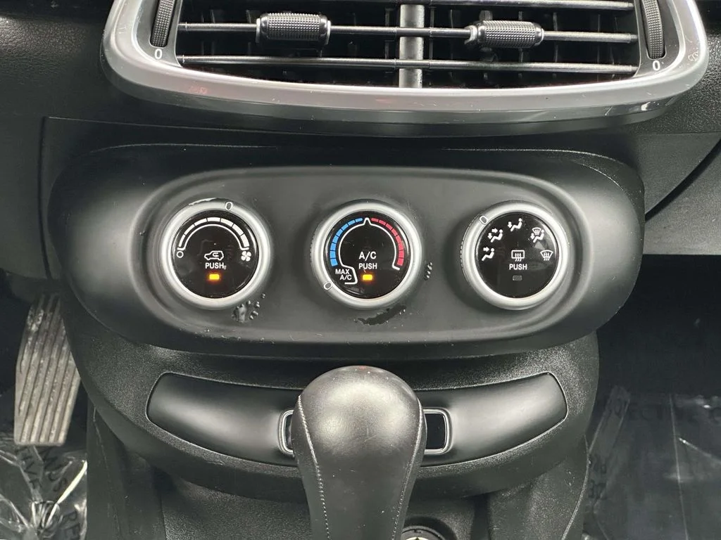 Used 2016 Black FIAT Easy image 20