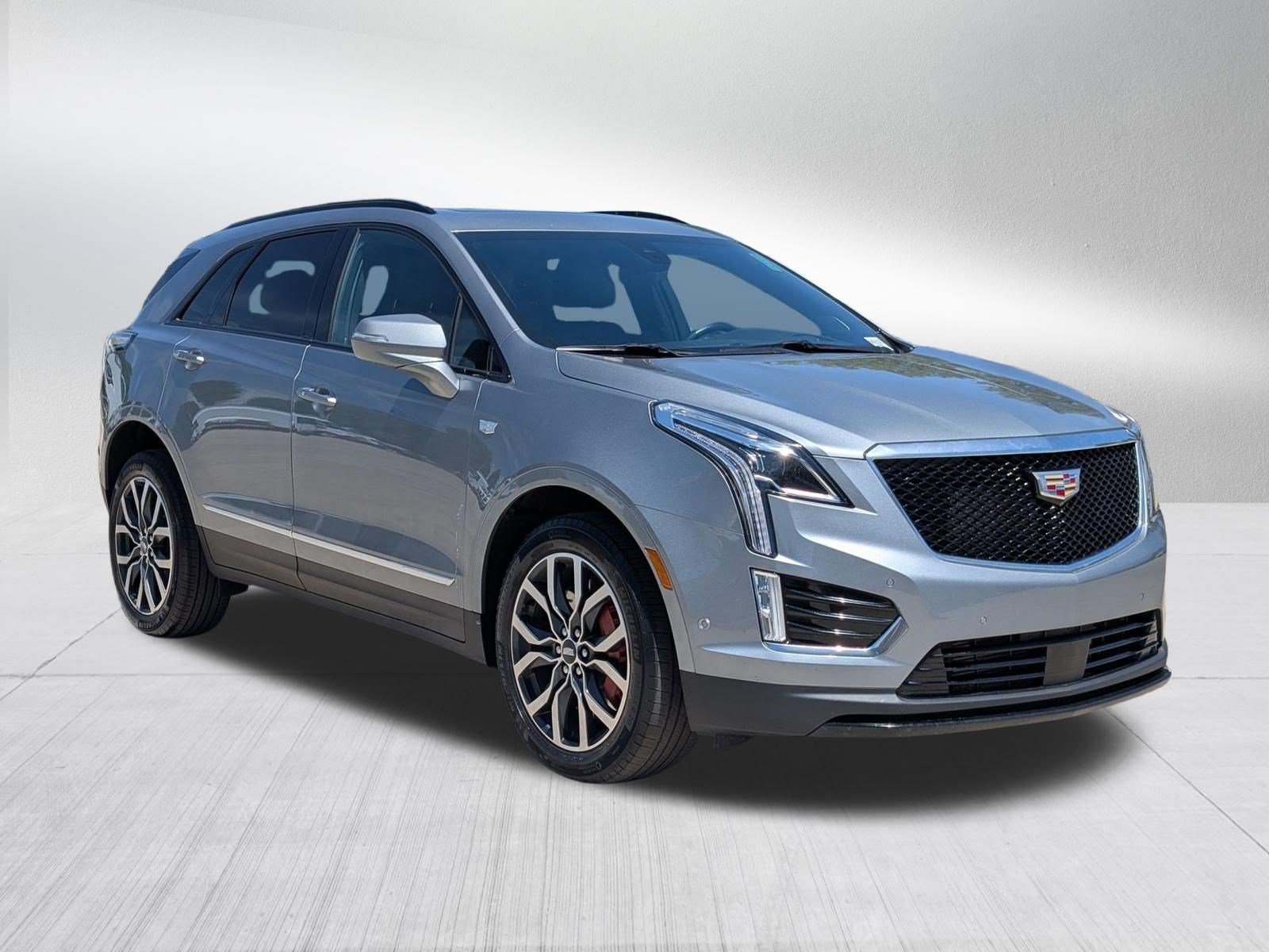 Used 2023 Argent Silver Metallic Cadillac Sport image 7