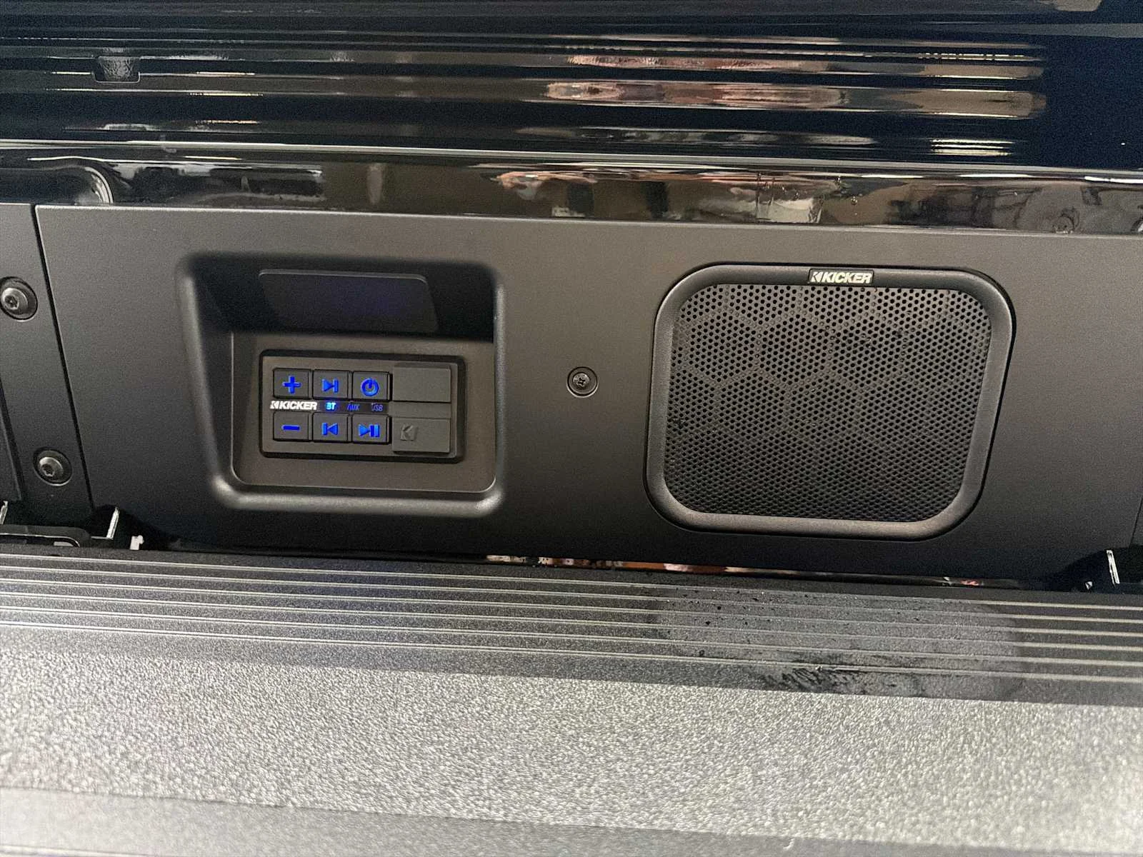 New 2026 Onyx Black GMC AT4X image 18