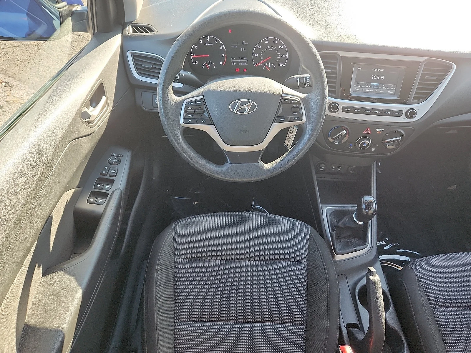 Used 2021 Blue Hyundai SE image 11