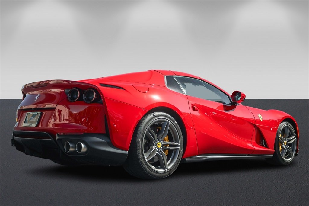 2022 Ferrari 812 GTS Base photo 3