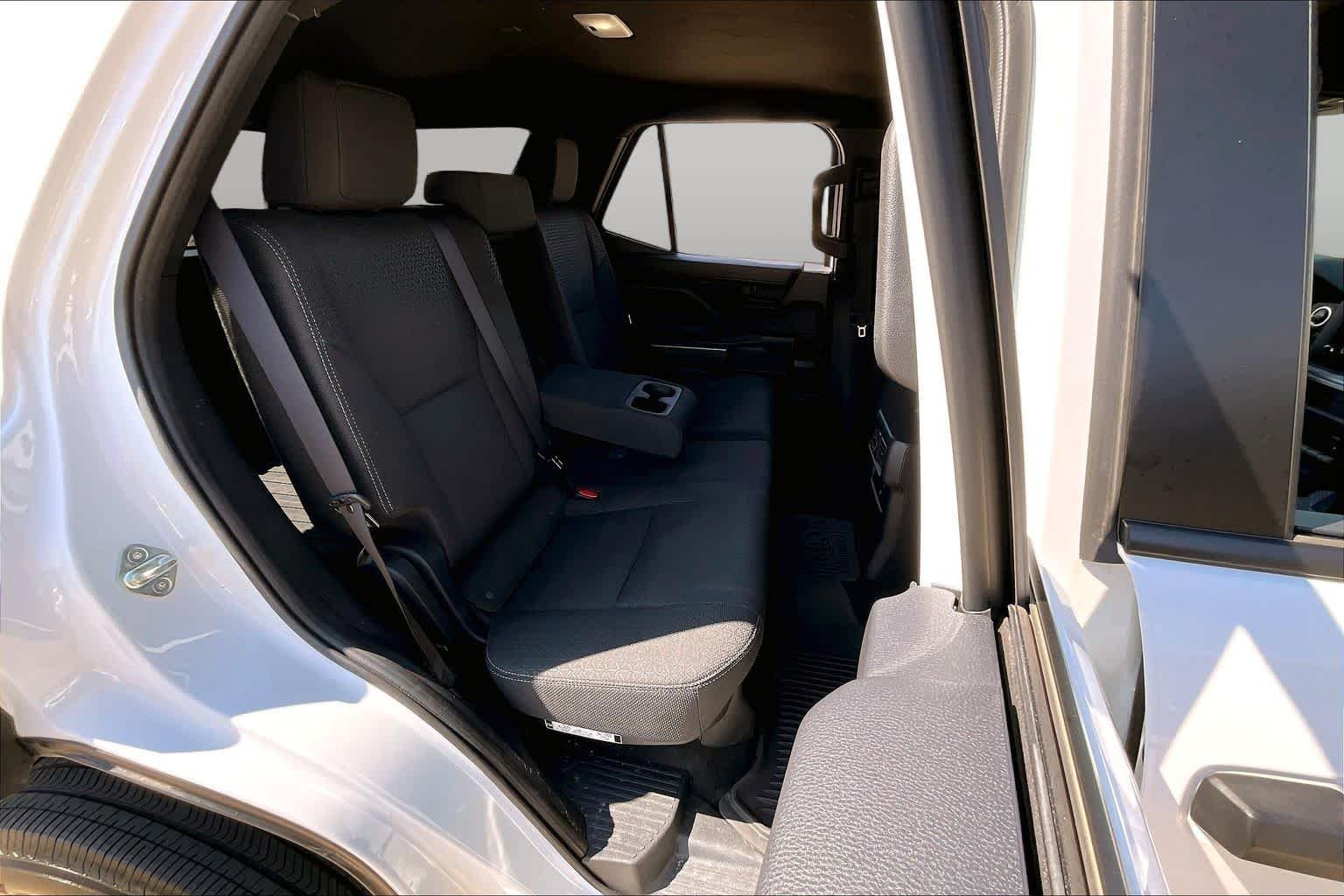 Used 2025 ICE CAP Toyota SR5 image 17