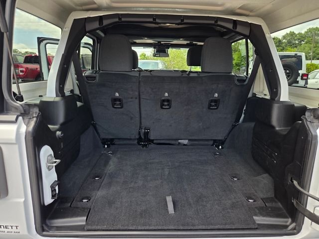Used 2024 White Jeep Sport S image 31