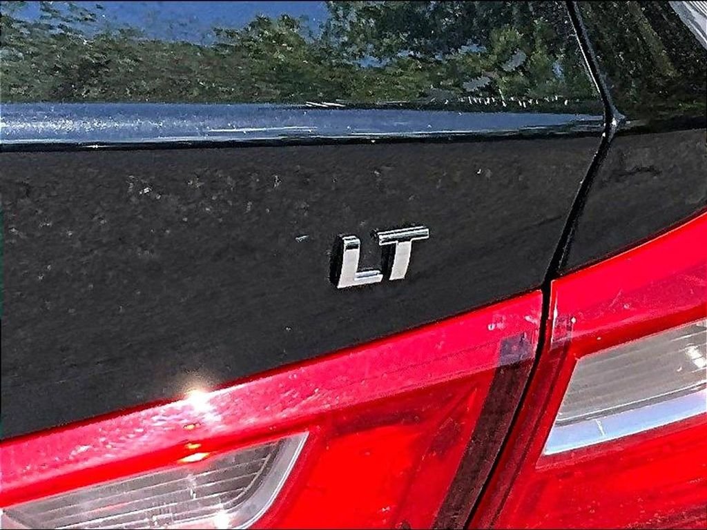 Used 2023 Black Chevrolet LT image 29