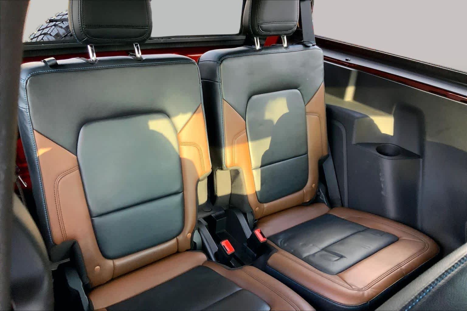 Used 2023 Hot Pepper Red Metallic Tinted Clearcoat Ford Outer Banks image 18