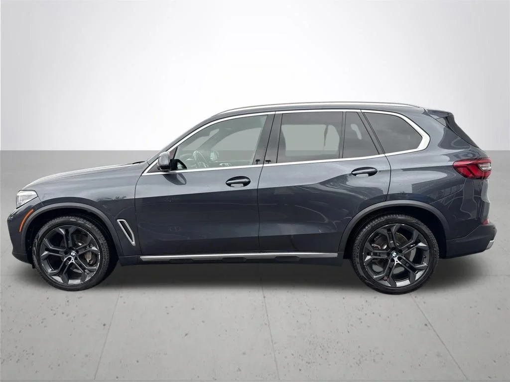 Used 2019 Gray BMW xDrive40i image 10