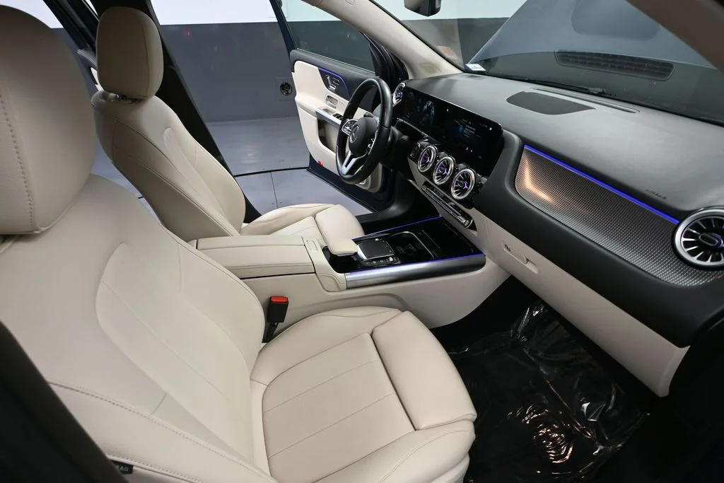 Used 2022 Blue Mercedes-Benz GLA 250 image 39