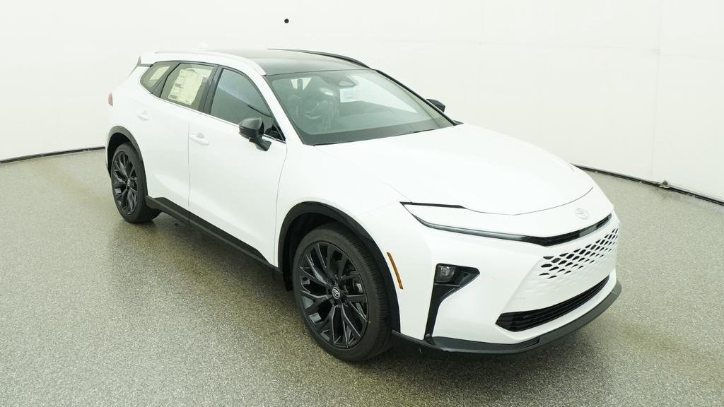 New 2026 Oxygen White Toyota Limited image 24
