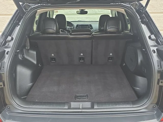 Certified Used 2020 Black Jeep Limited image 34
