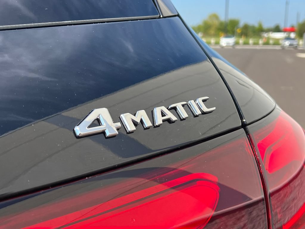 New 2027 Black Mercedes-Benz GLC 300 image 60
