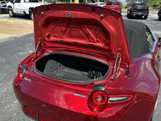 Used 2024 Red Mazda Sport image 29