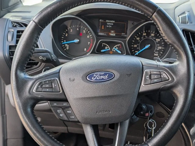 Used 2018 Gray Ford SE image 25