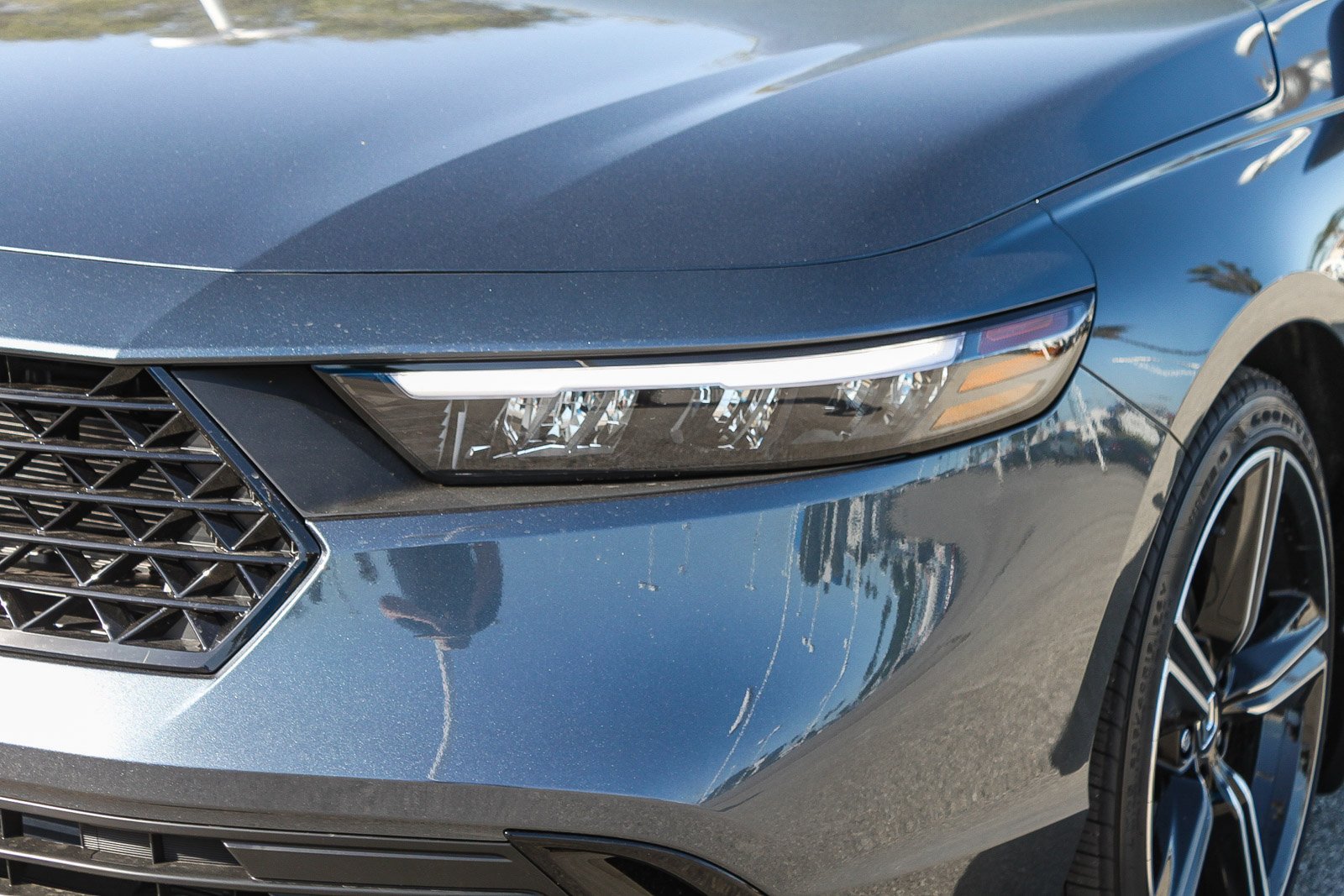 New 2026 Meteorite Gray Metallic Honda SE image 4