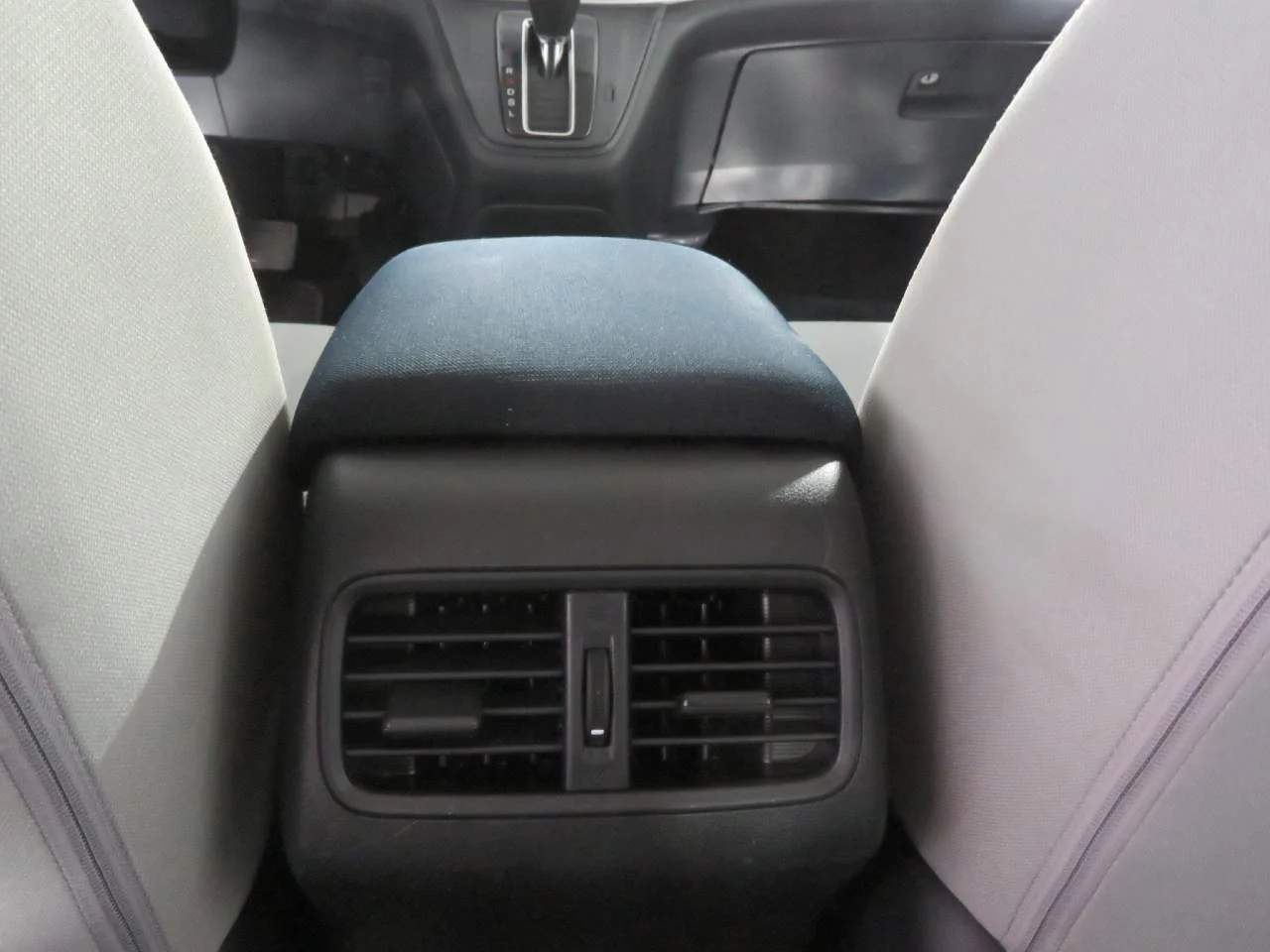2015 Honda CR-V LX - Photo 18