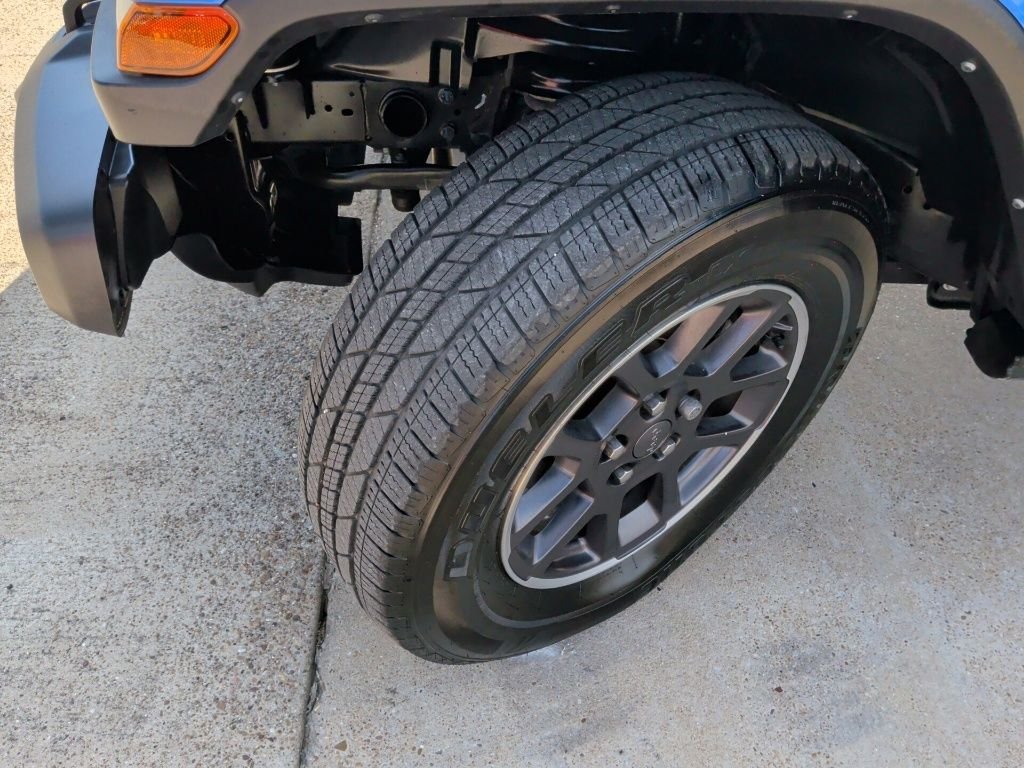 Used 2022 Blue Jeep Overland image 51