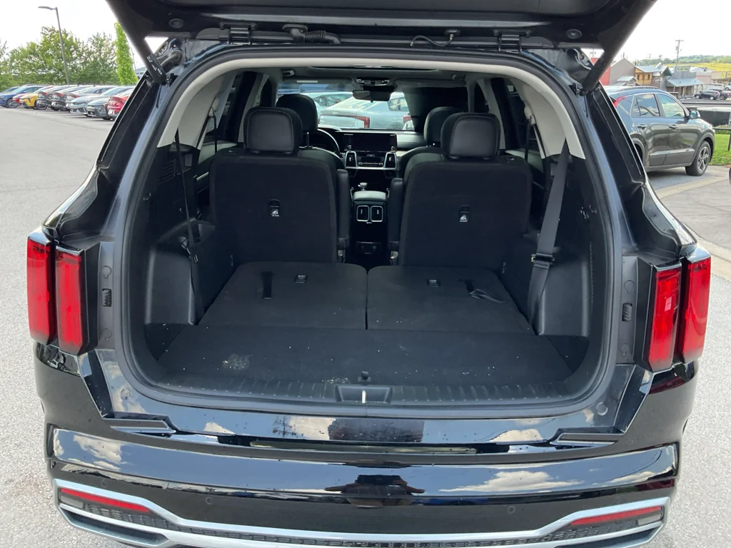 Used 2022 Ebony Black Kia SX image 15