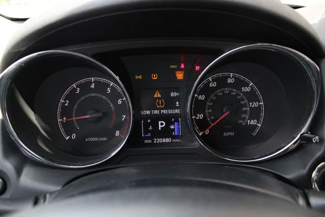 Used 2013  Mitsubishi LE image 8