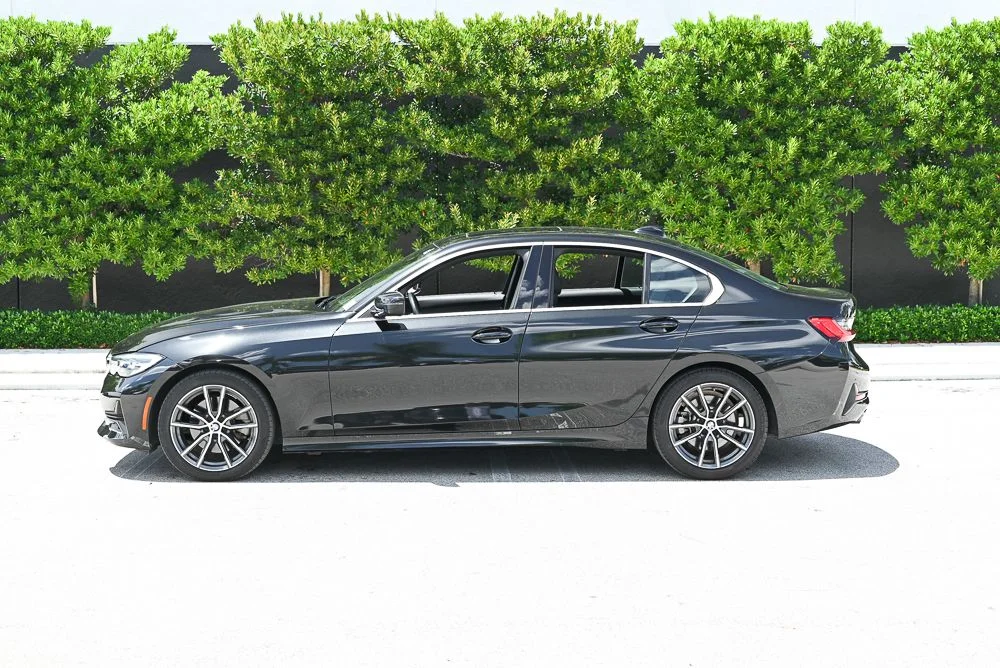 Used 2019 Black BMW 330i image 7