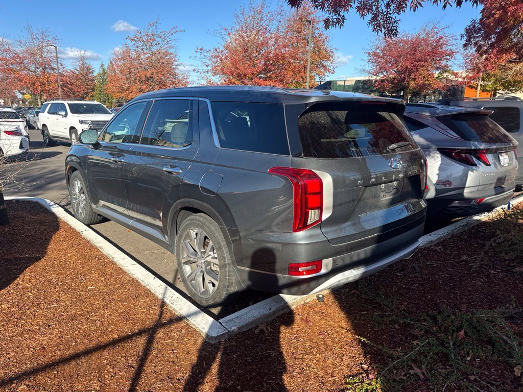 Used 2022 Gray Hyundai SEL image 2