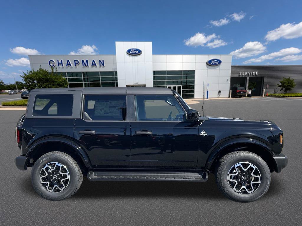 New 2026 Shadow Black Ford Outer Banks® image 6