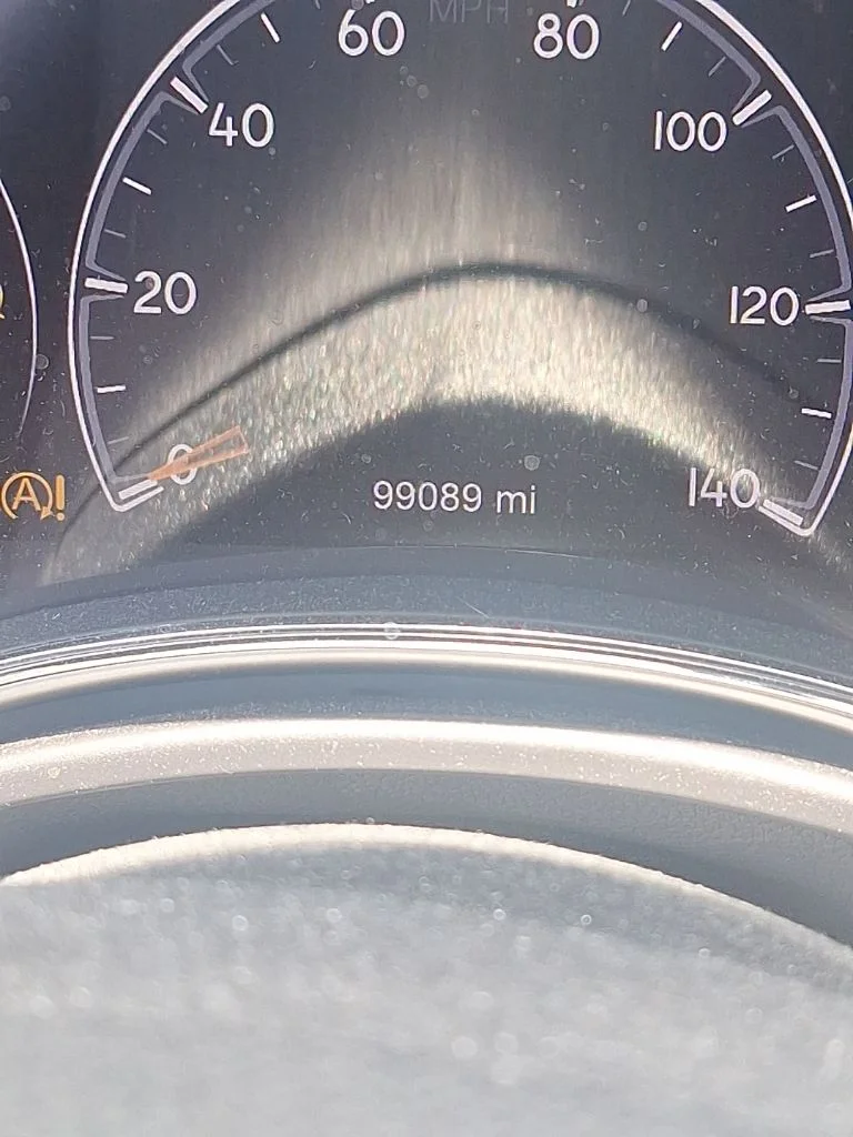 Used 2018 Gray Jeep Laredo E image 5
