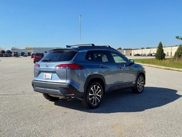 Certified Used 2024  Toyota XLE image 6