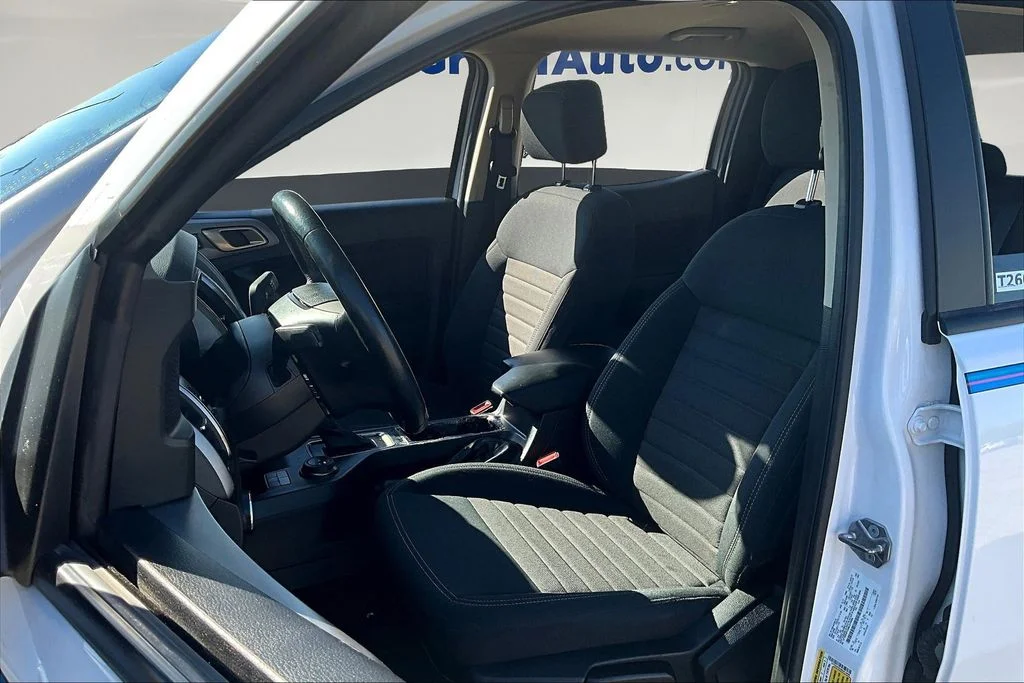 Used 2021 White Ford XLT image 22