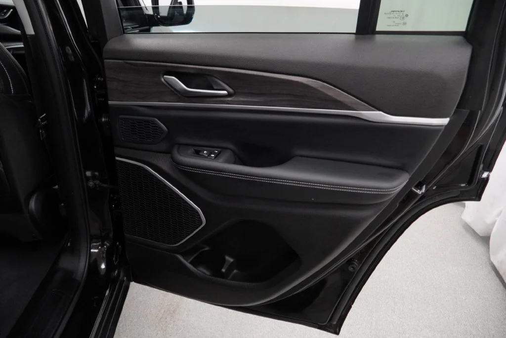 Used 2023 Black Jeep 4xe image 41