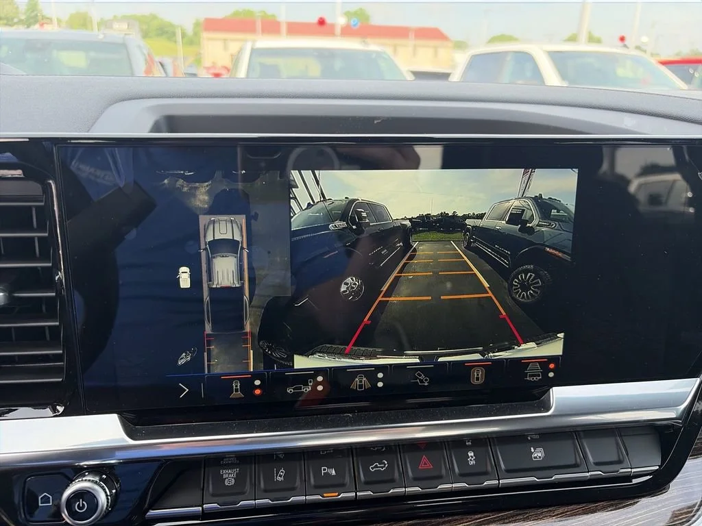 New 2026 Summit White GMC SLE DRW image 23