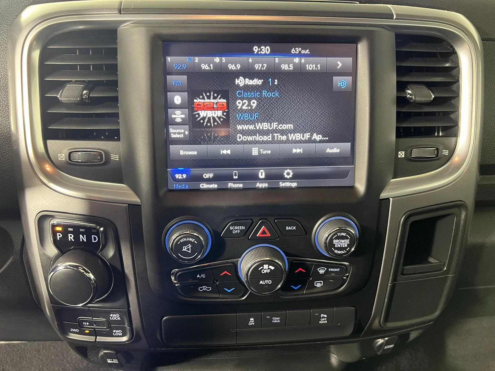 Used 2021 Patriot Blue Pearlcoat Ram Warlock image 36