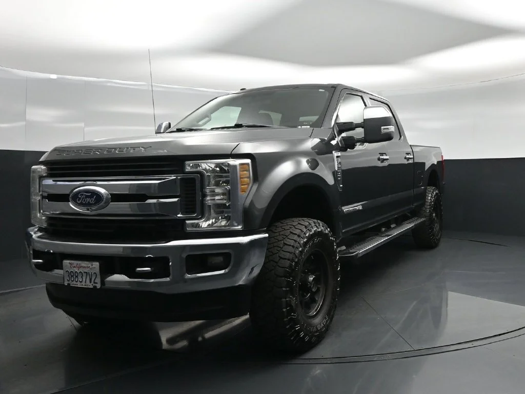 Used 2019 Gray Ford XLT image 49
