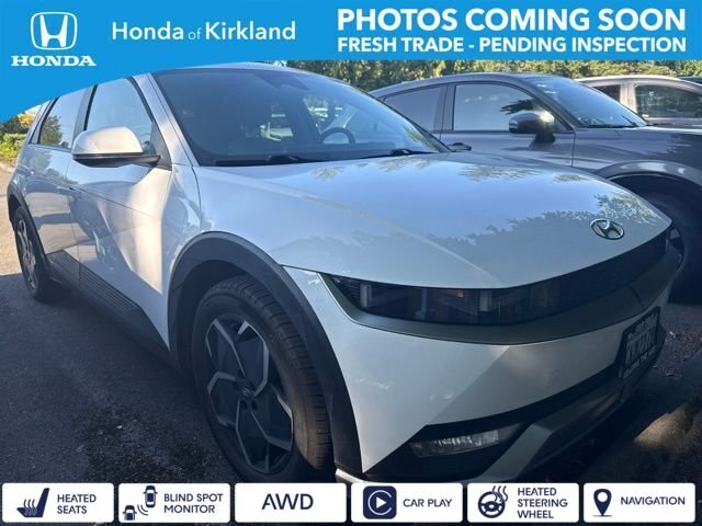 Used 2023 Atlas White Hyundai SEL image 1