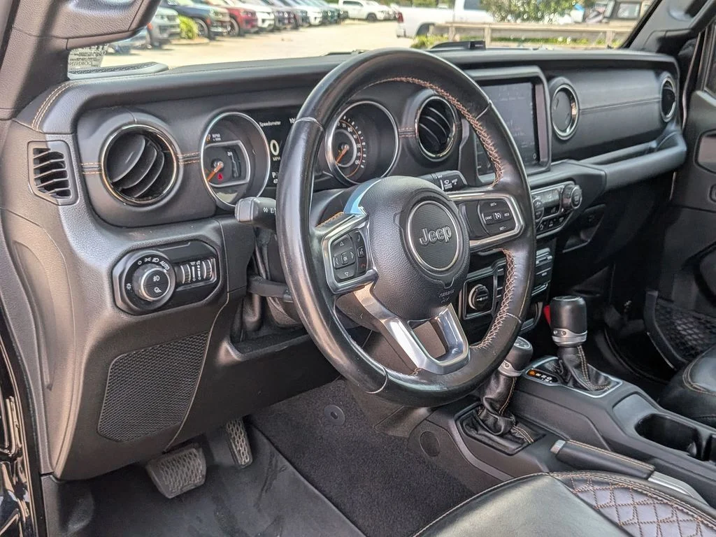 Used 2021 Black Jeep Overland image 32
