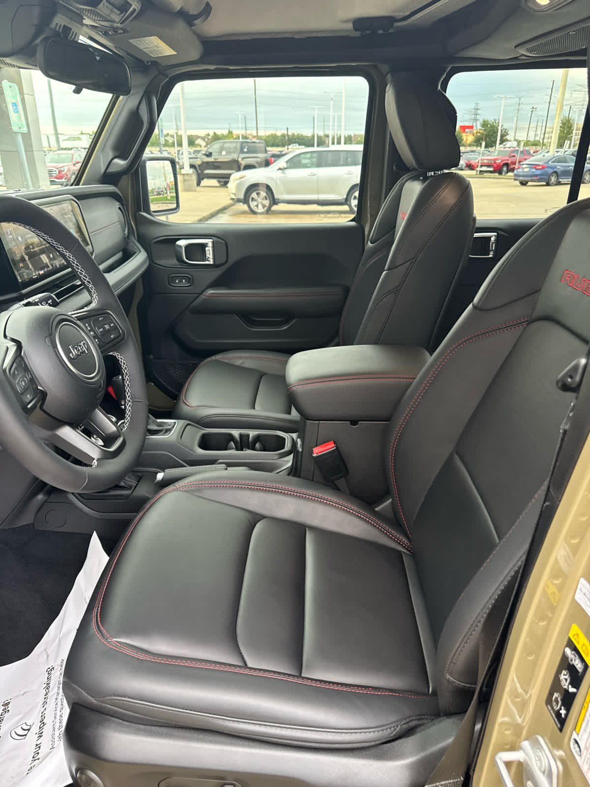 Used 2025 41 Jeep Rubicon image 16