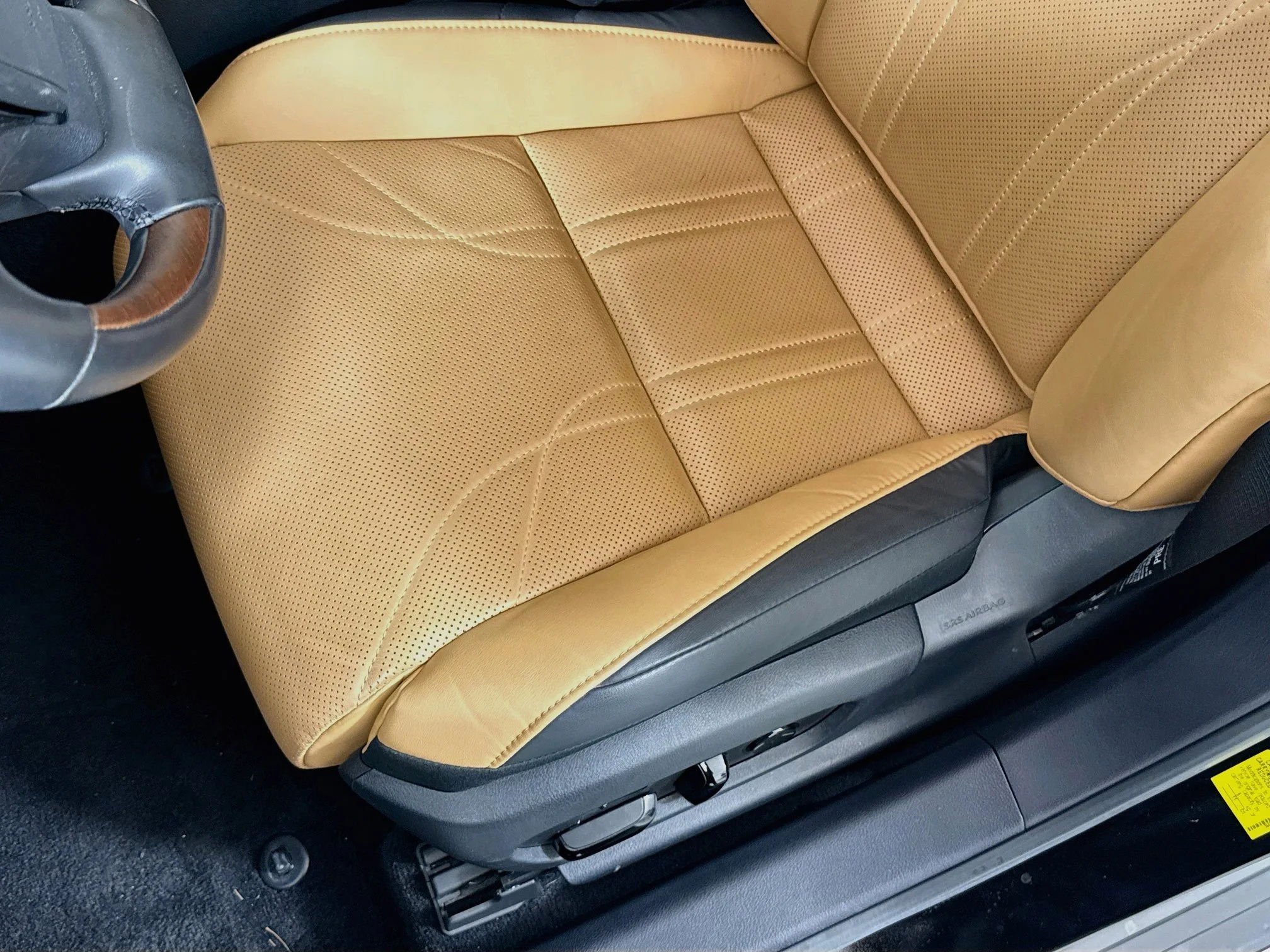 Certified Used 2024 OBSIDIAN Lexus 300h Luxury image 21