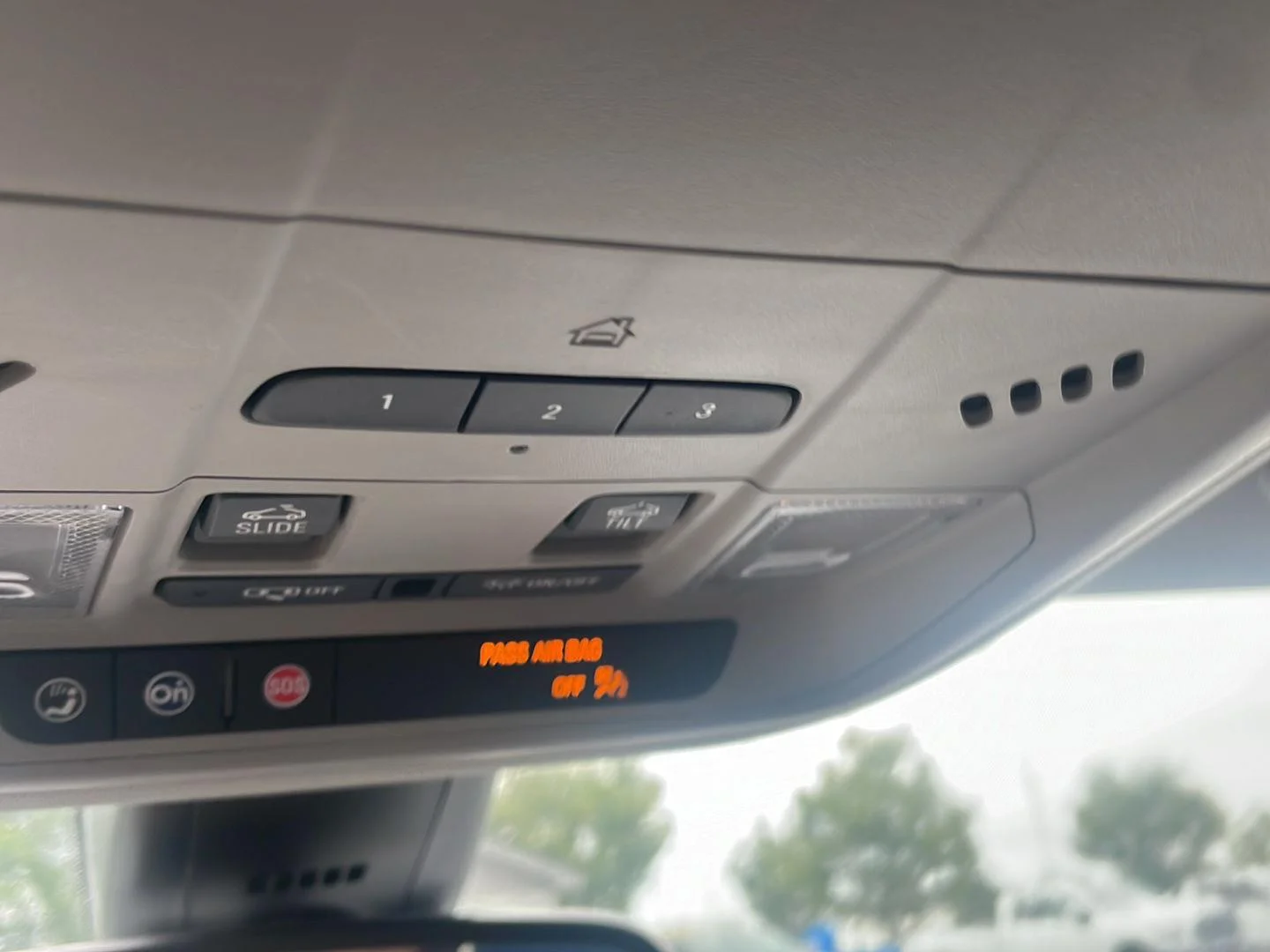 Used 2020 Summit White Buick Premium image 6