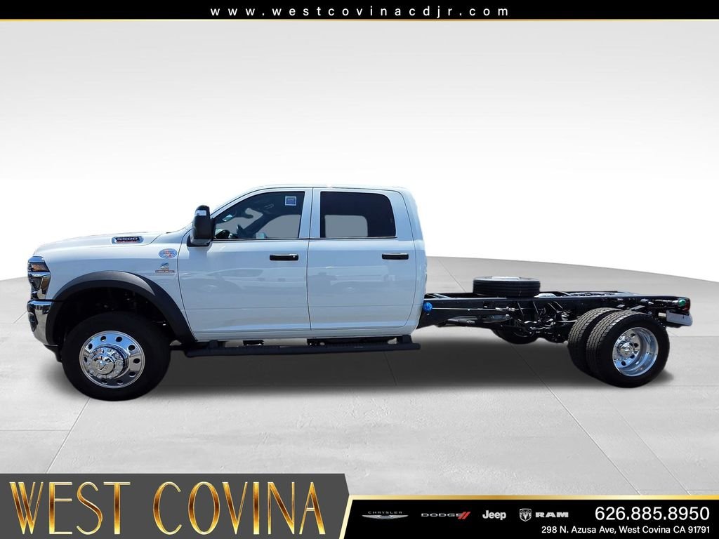 New 2026 Bright White Clear-Coat Exterior Paint RAM Tradesman image 2