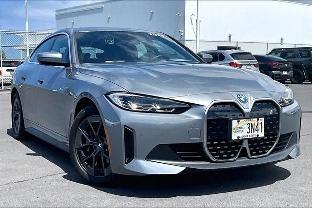 Used 2023 Skyscraper Grey Metallic BMW eDrive40 image 11