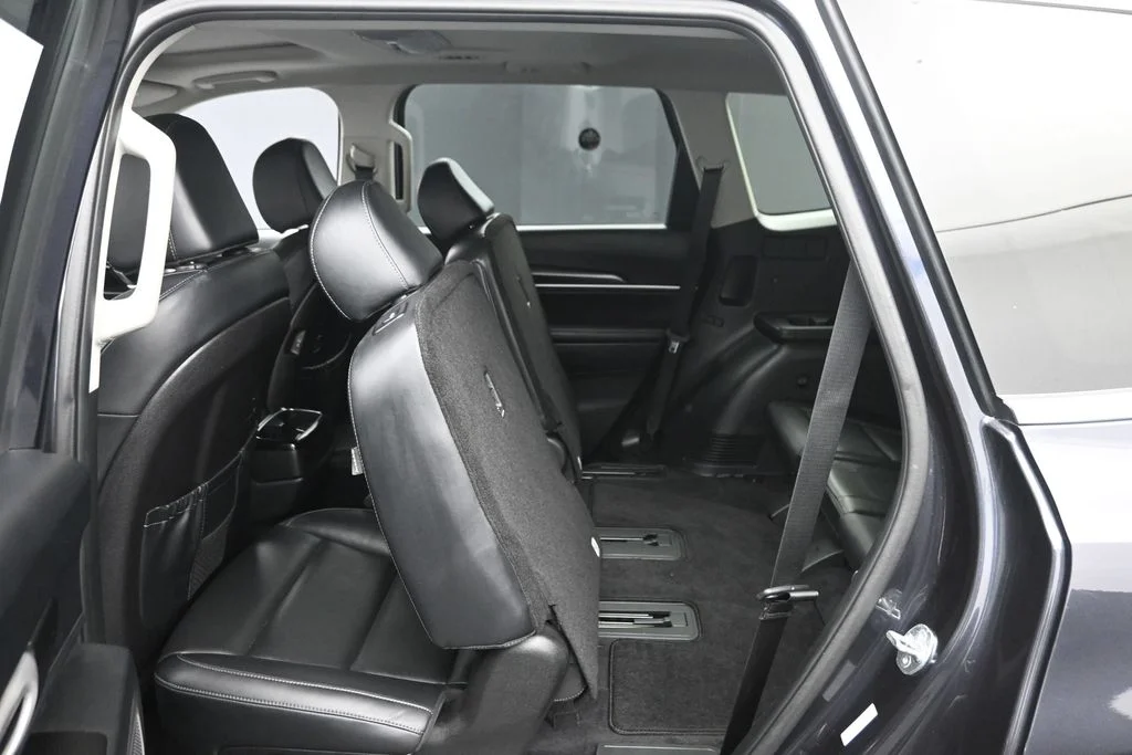 Used 2025 Gray Kia S image 12