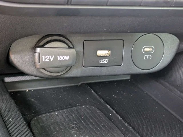 Used 2026 White Hyundai Base image 23