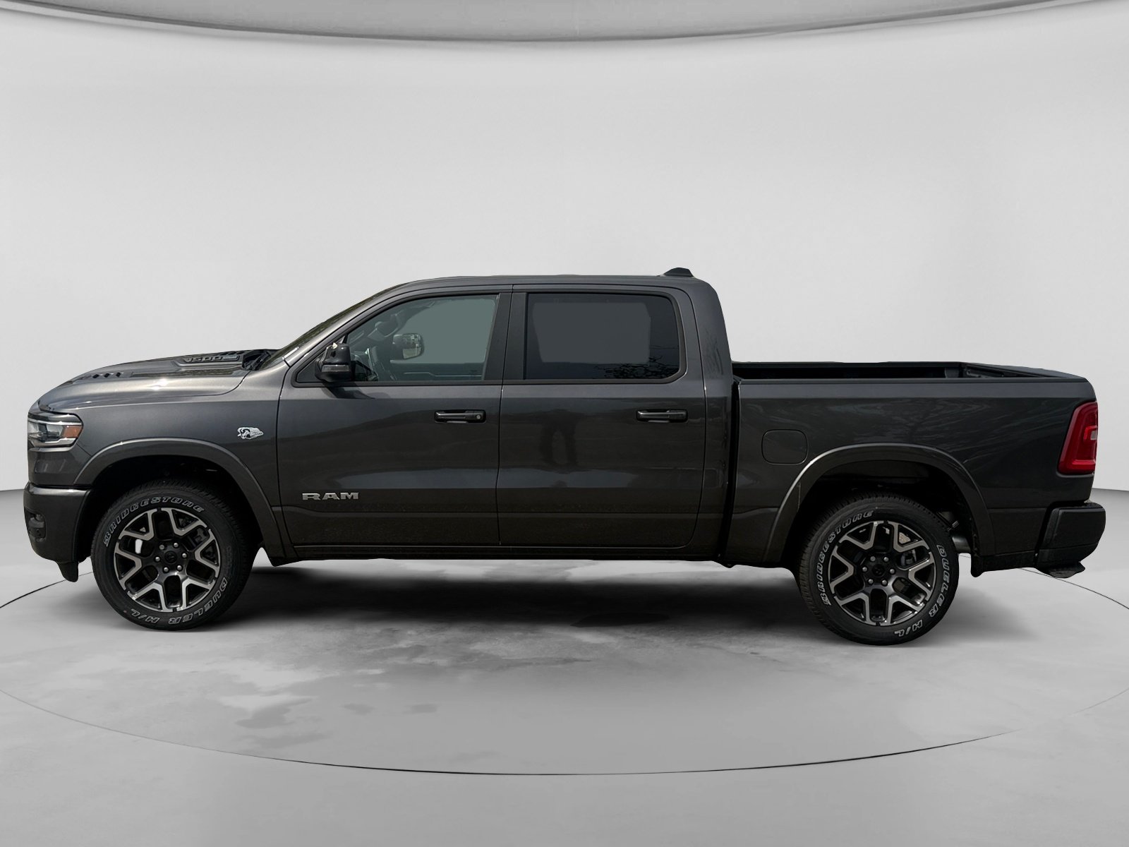 New 2026 Granite Crystal Metallic Clear-Coat Exterior Paint RAM Laramie image 2
