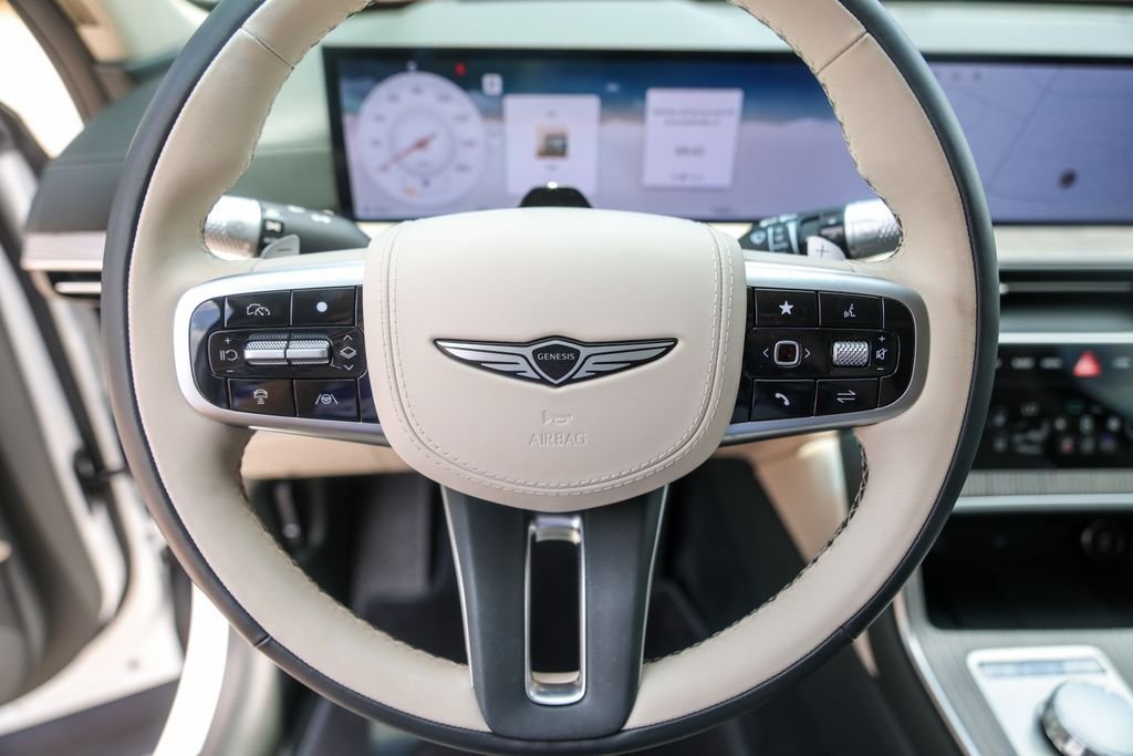 Used 2025 White Genesis 3.5T Prestige image 12