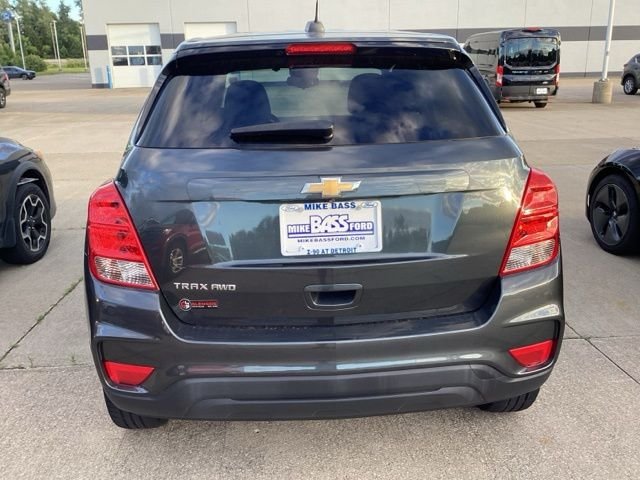 Used 2020 Gray Chevrolet LS image 11