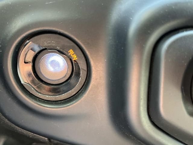 Used 2019 Gray Jeep Unlimited Sport image 32