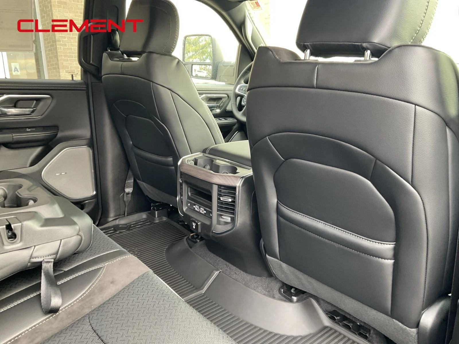 New 2026 Diamond Black Crystal Pearl-Coat Exterior Paint RAM Laramie image 23