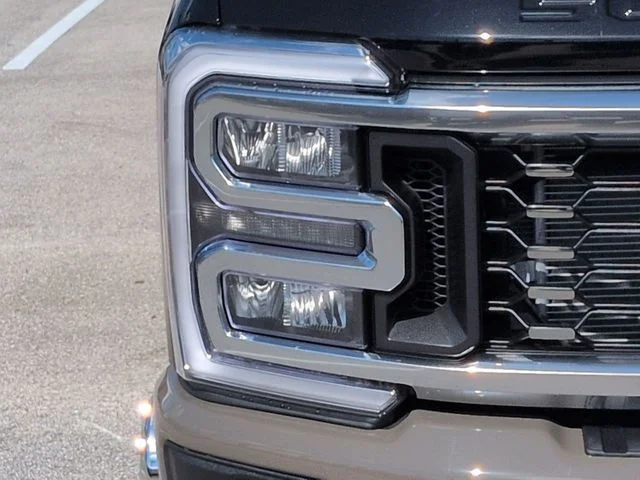 New 2026 Agate Black Metallic Ford F-350® King Ranch® image 10
