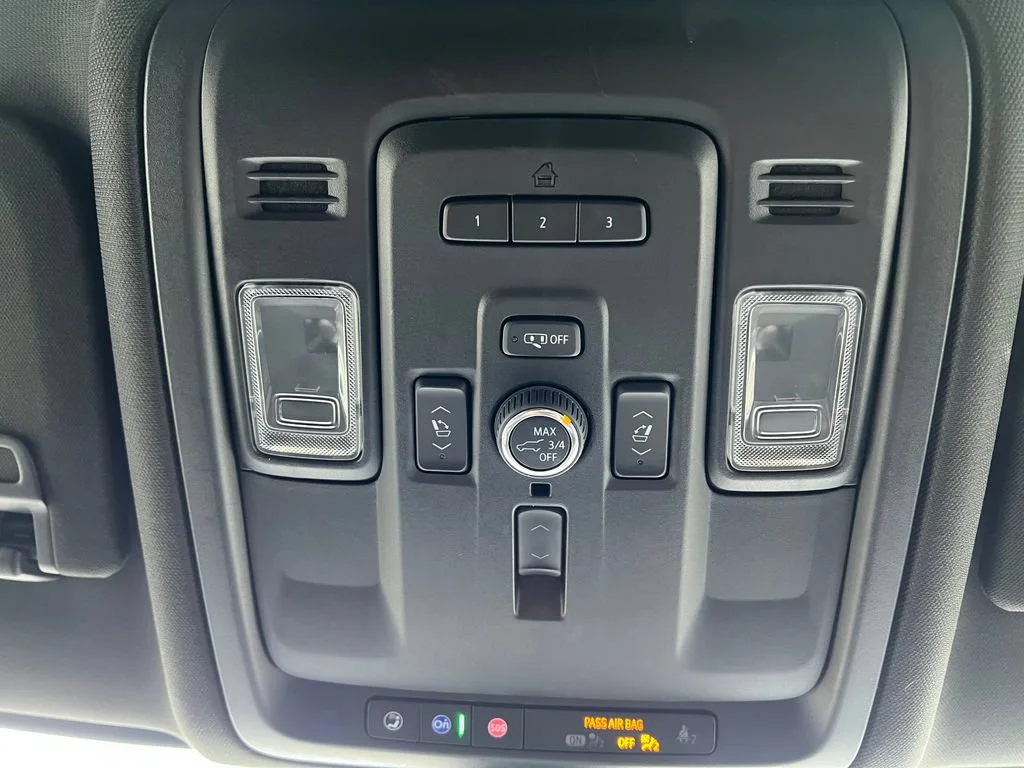 Used 2022 Onyx Black GMC Denali image 12